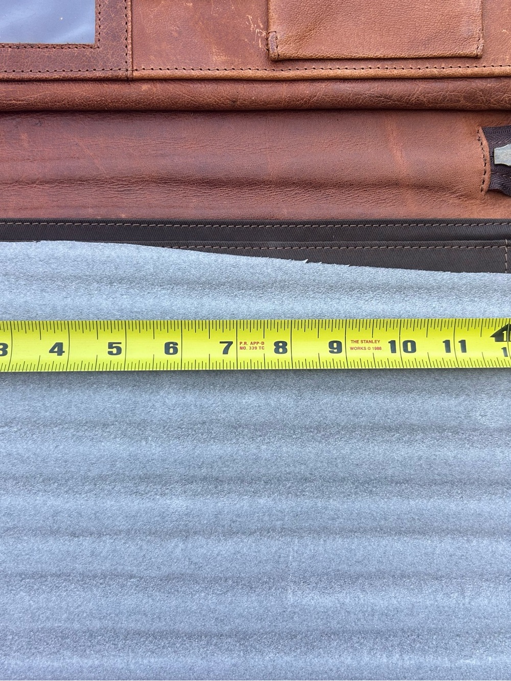 Brown Leather Zippered Portfolio - Picture 11 of 12